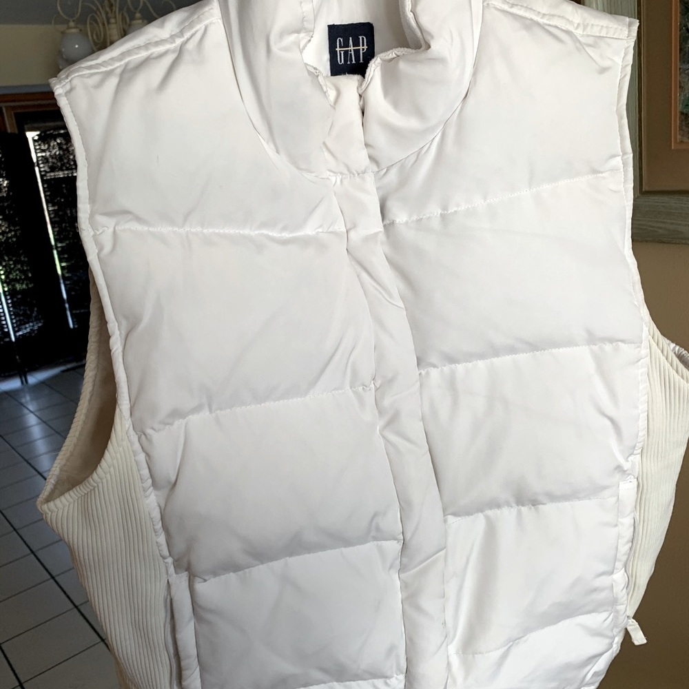 Gap Puffer Vest